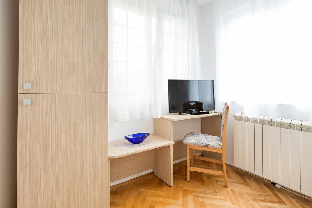 Dolce Vita Luxury Suites Belgrado Esterno foto