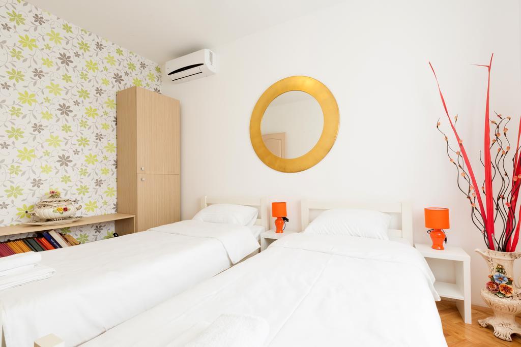 Dolce Vita Luxury Suites Belgrado Esterno foto