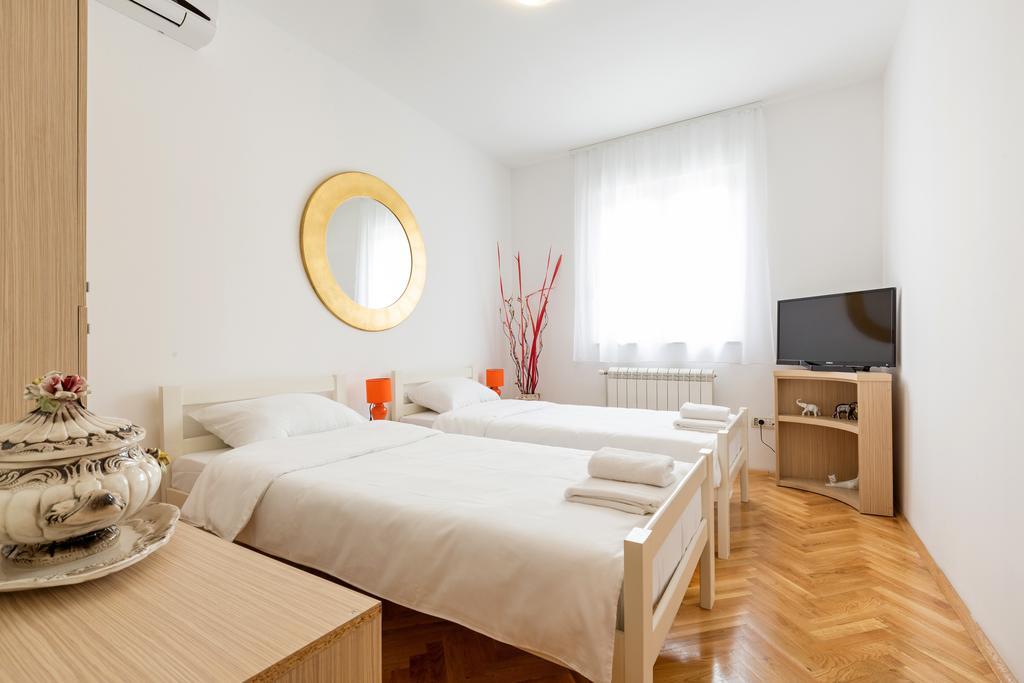 Dolce Vita Luxury Suites Belgrado Esterno foto