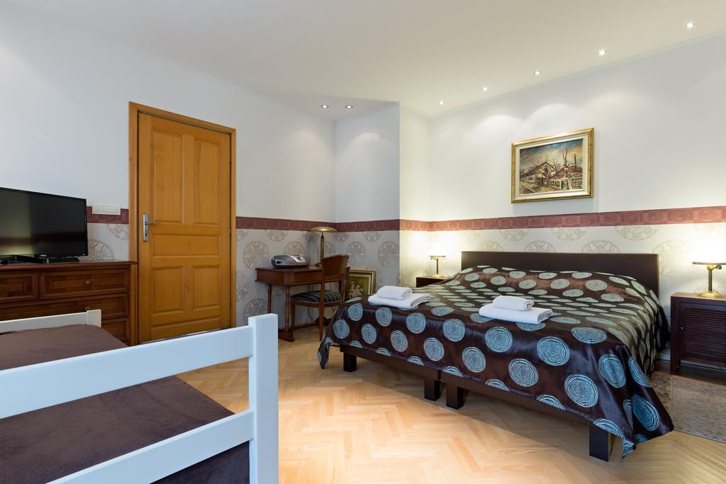 Dolce Vita Luxury Suites Belgrado Esterno foto